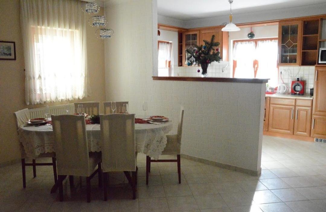Villa Csilla Elegant House Erd Εξωτερικό φωτογραφία